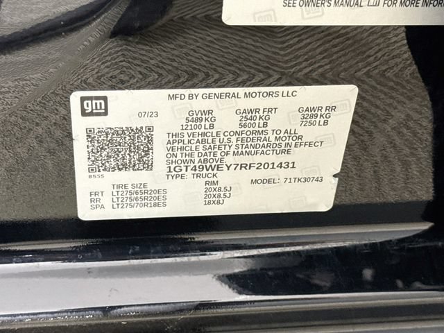 Used 2024 GMC Sierra 3500 Denali w/ Technology Package AWD/4WD image 32