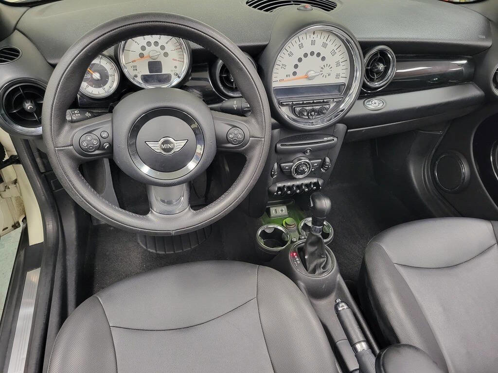 Used 2013 MINI Cooper Convertible image 20