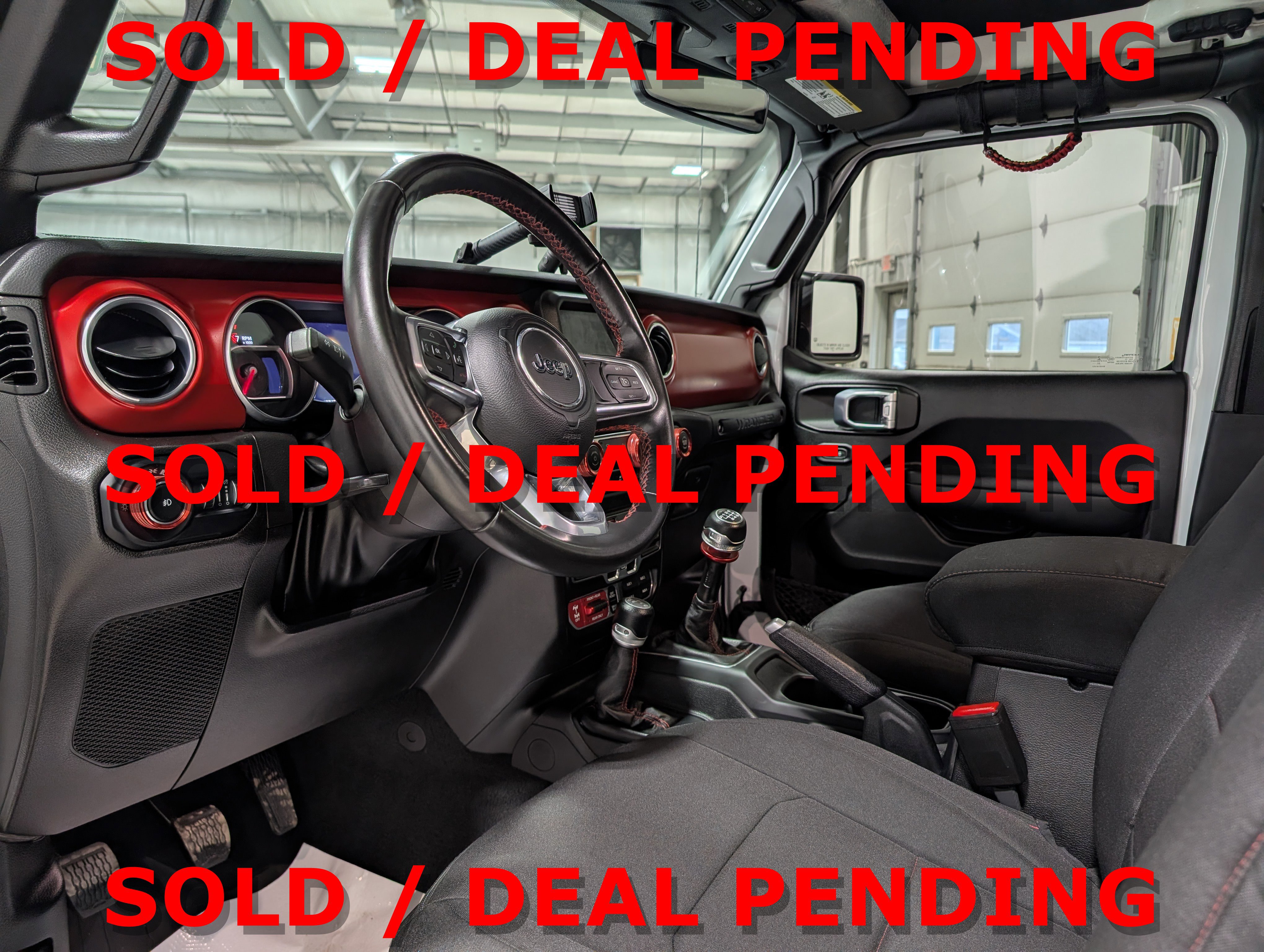 Used 2022 Jeep Wrangler Unlimited Rubicon AWD/4WD image 13