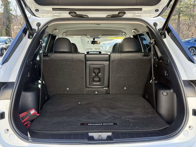 Used 2023 Mitsubishi Outlander SE image 19