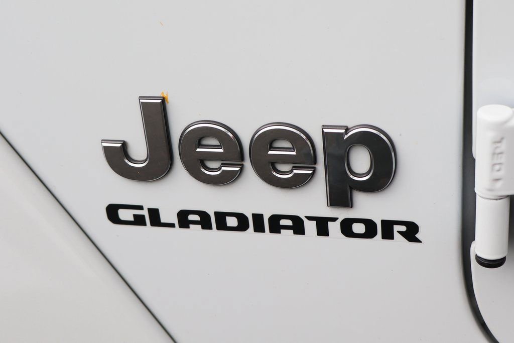 Used 2021 Jeep Gladiator Overland w/ LED Lighting Group AWD/4WD image 46