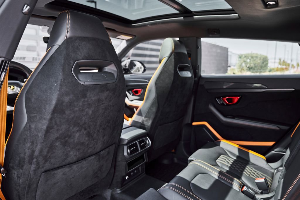 Used 2023 Lamborghini Urus Performante AWD/4WD image 47