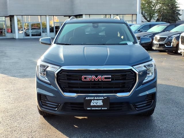 Used 2024 GMC Terrain SLE w/ Driver Convenience Package AWD/4WD image 12