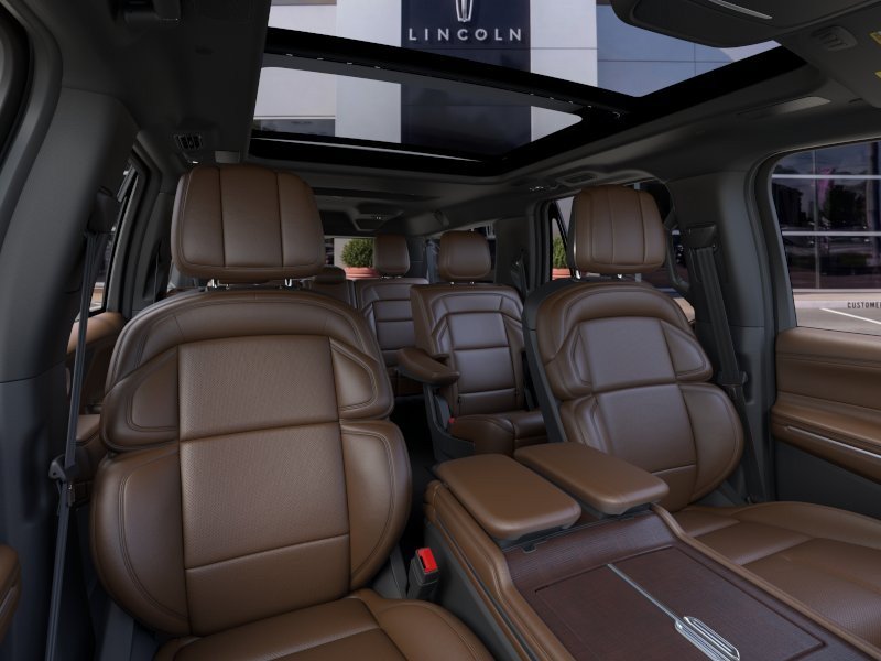 New 2026 Lincoln Navigator L Reserve AWD/4WD image 10