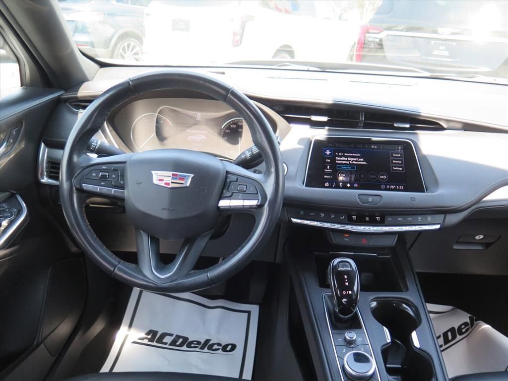 Used 2020 Cadillac XT4 Premium Luxury FWD image 21