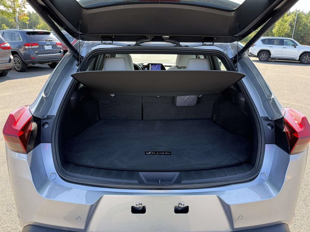 Used 2025 Lexus UX 300h AWD w/ Accessory Package (Z1) image 28