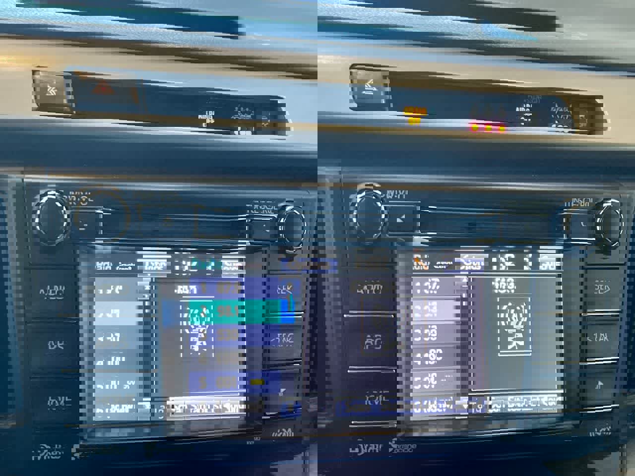 Used 2018 Toyota RAV4 XLE w/ Plus Extra Value Package image 16