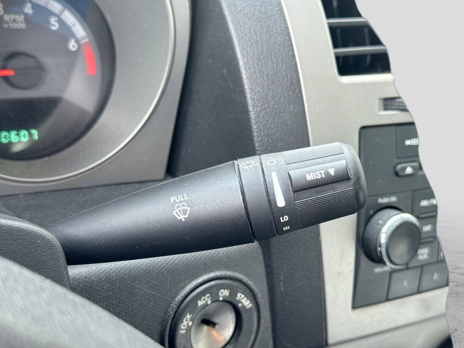 Used 2010 Dodge Avenger SXT image 24