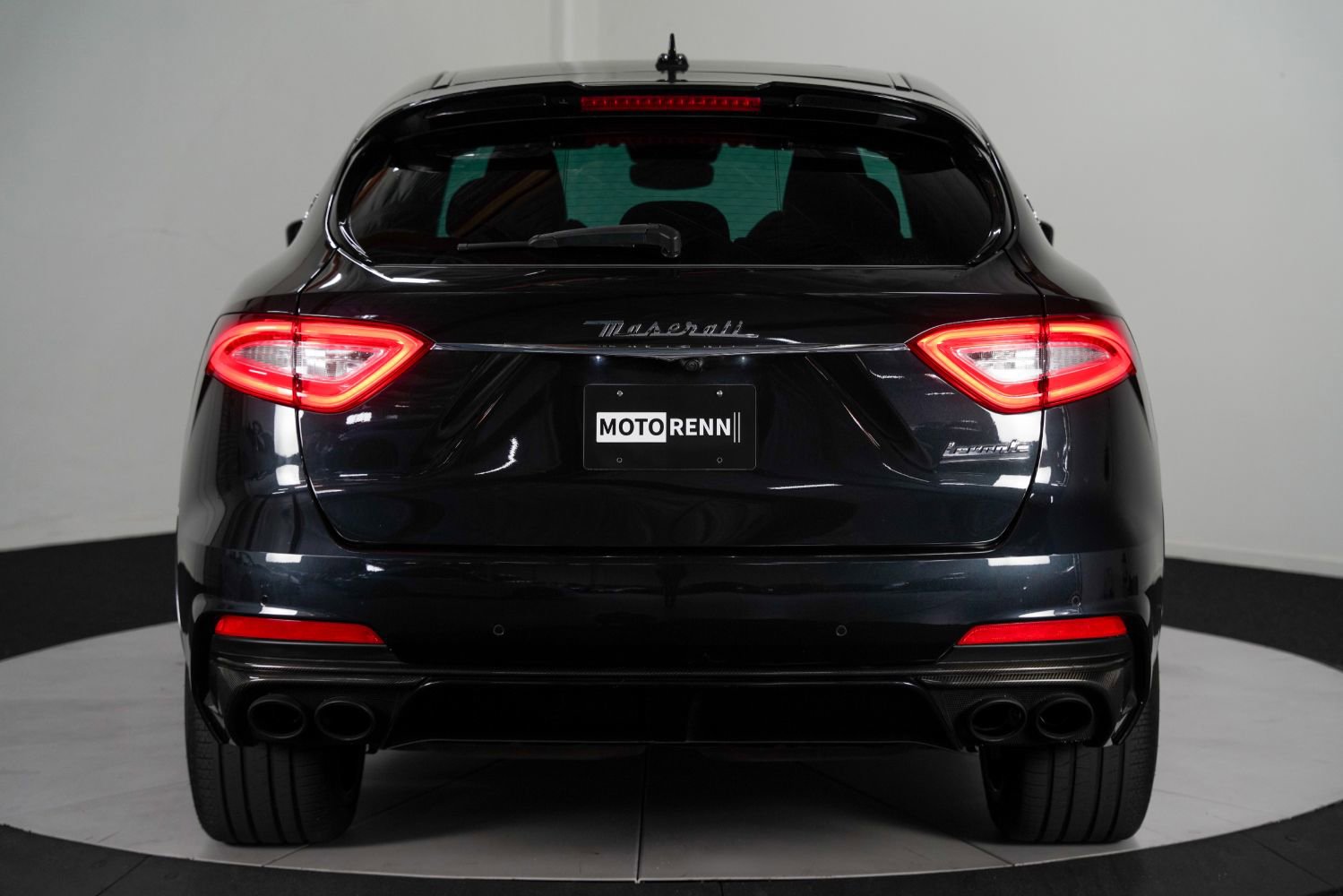 Used 2019 Maserati Levante Trofeo image 10