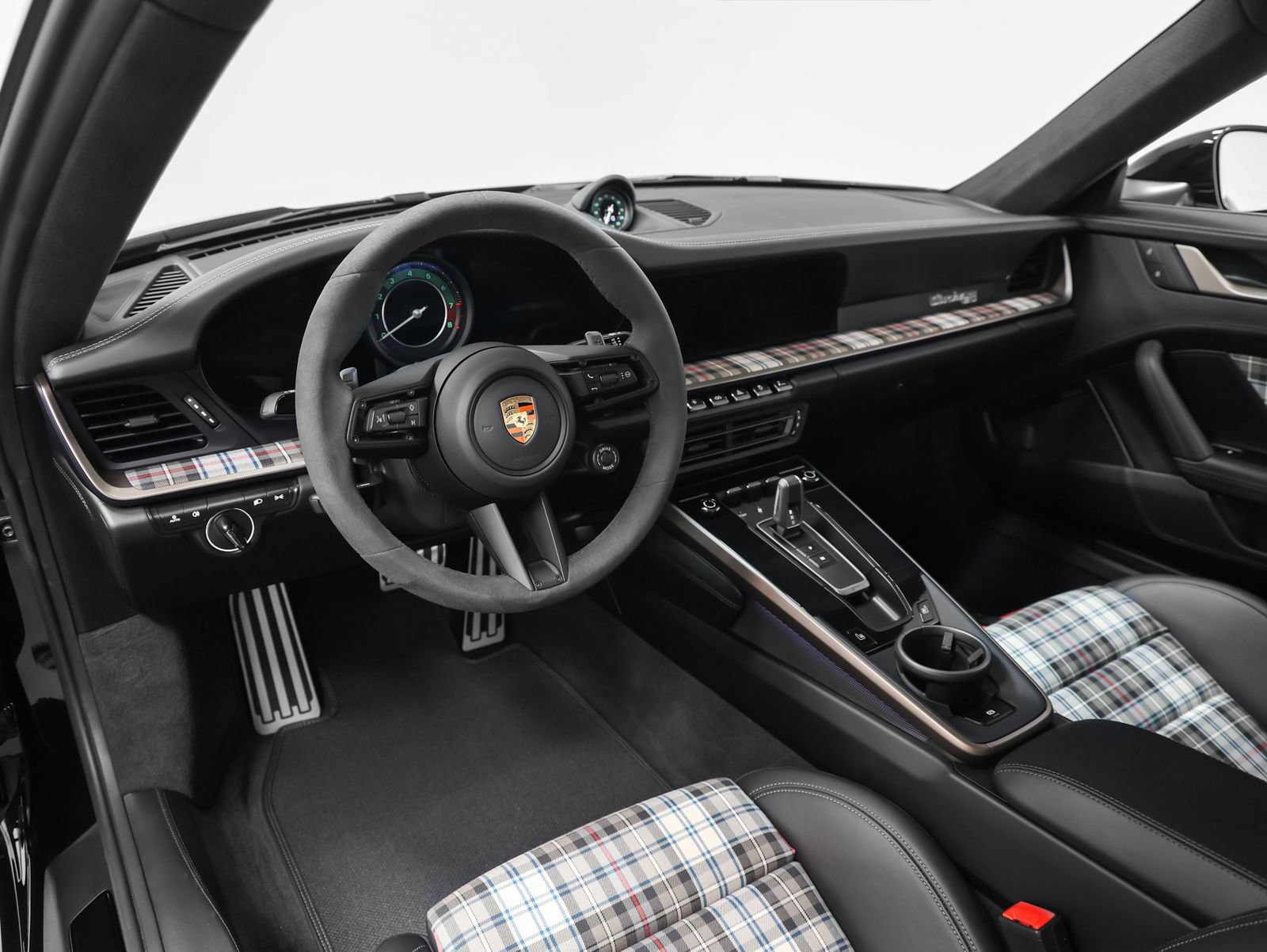 Certified 2025 Porsche 911 Turbo S AWD/4WD image 4