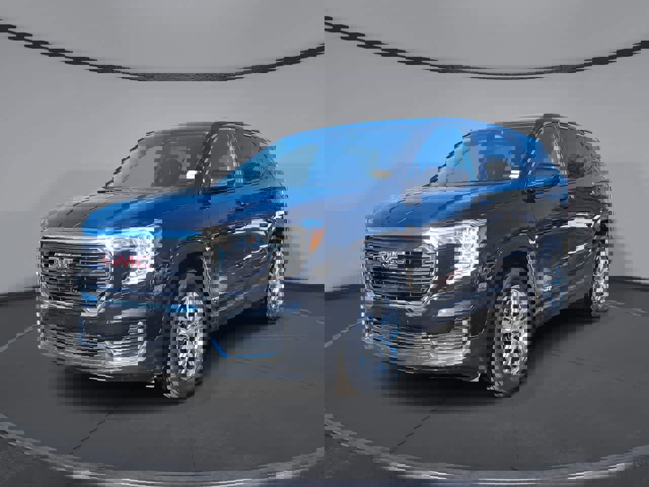 Used 2024 GMC Terrain SLE image 1