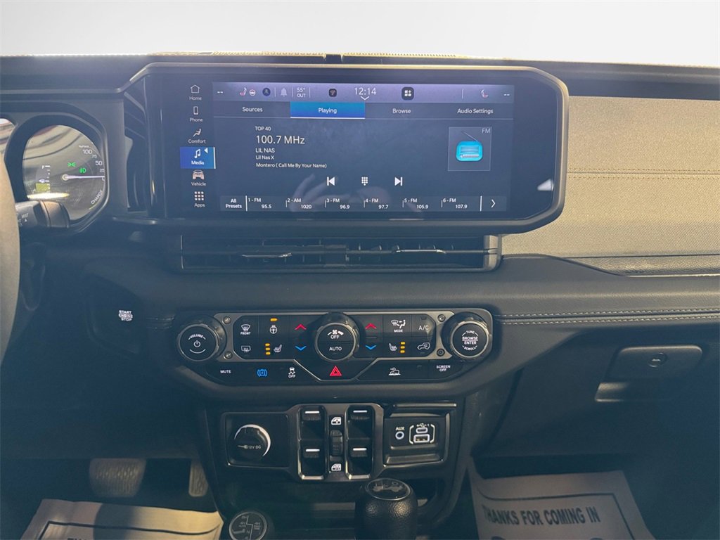 Used 2024 Jeep Wrangler Unlimited Sahara image 22