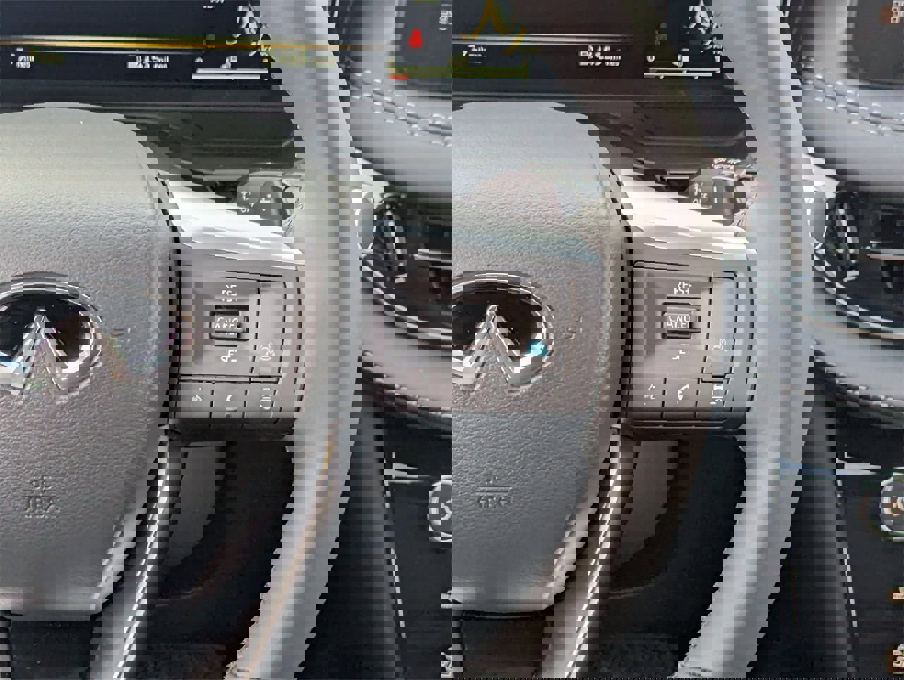 New 2026 INFINITI QX60 Luxe w/ Family Package image 27