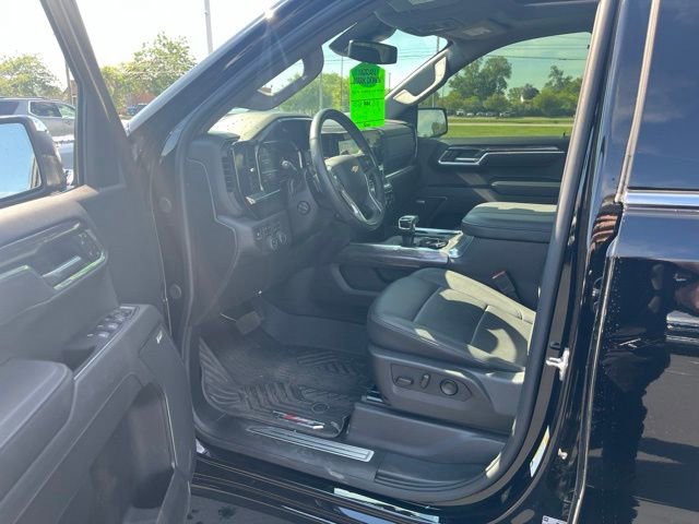 Used 2025 Chevrolet Silverado 1500 LTZ w/ LTZ Premium Package AWD/4WD image 10