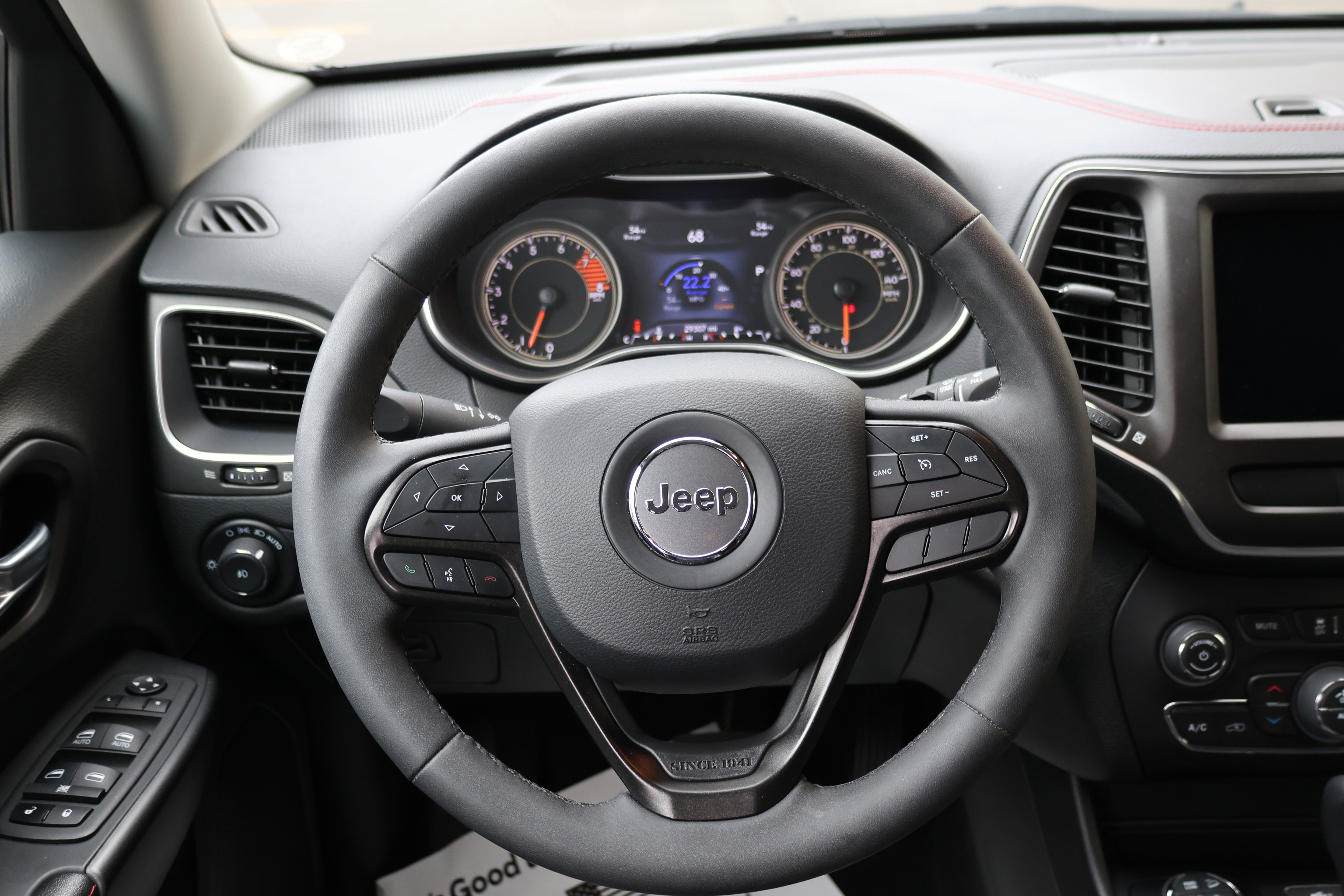 Used 2022 Jeep Cherokee Trailhawk AWD/4WD image 23