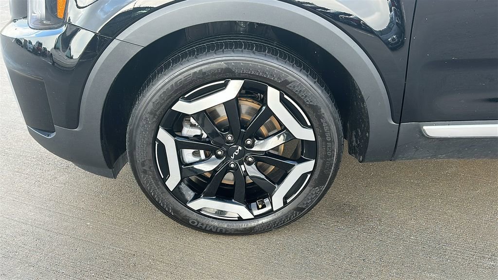 Used 2025 Kia Telluride S FWD image 7