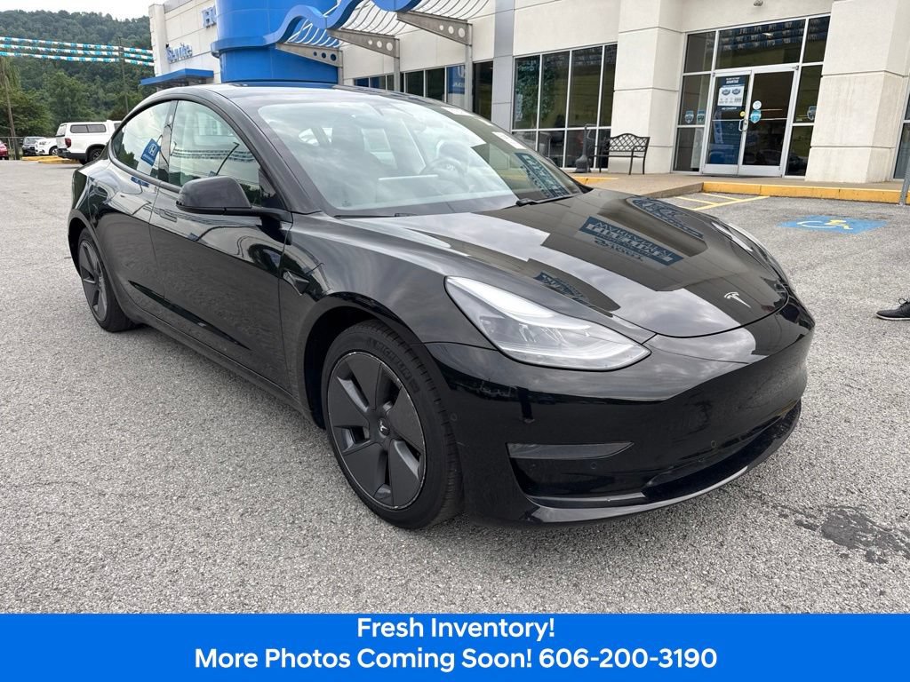Used 2021 Tesla Model 3 Standard Range Plus RWD image 3