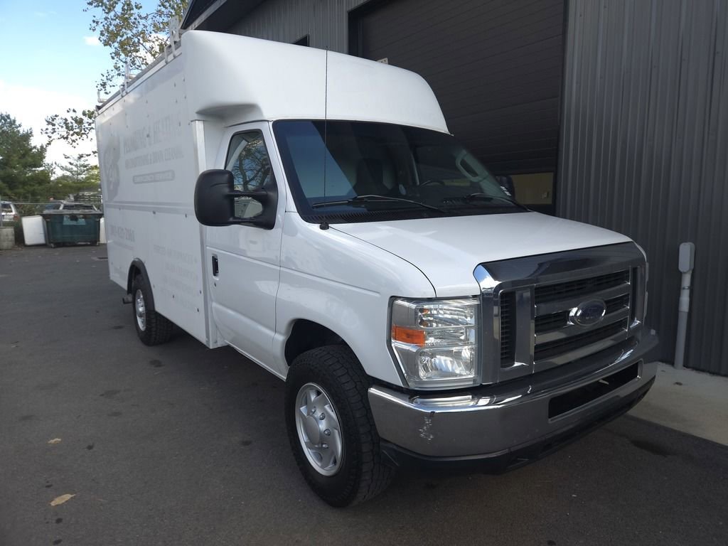 Used 2014 Ford E-350 and Econoline 350 Super Duty w/ Power Windows & Locks Group RWD image 5