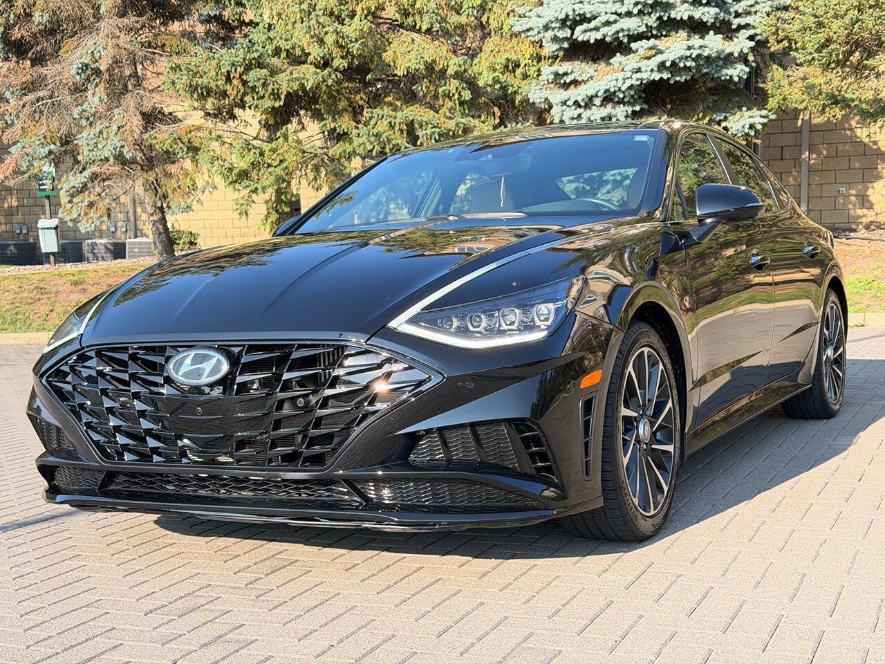 Used 2023 Hyundai Sonata Limited FWD image 7