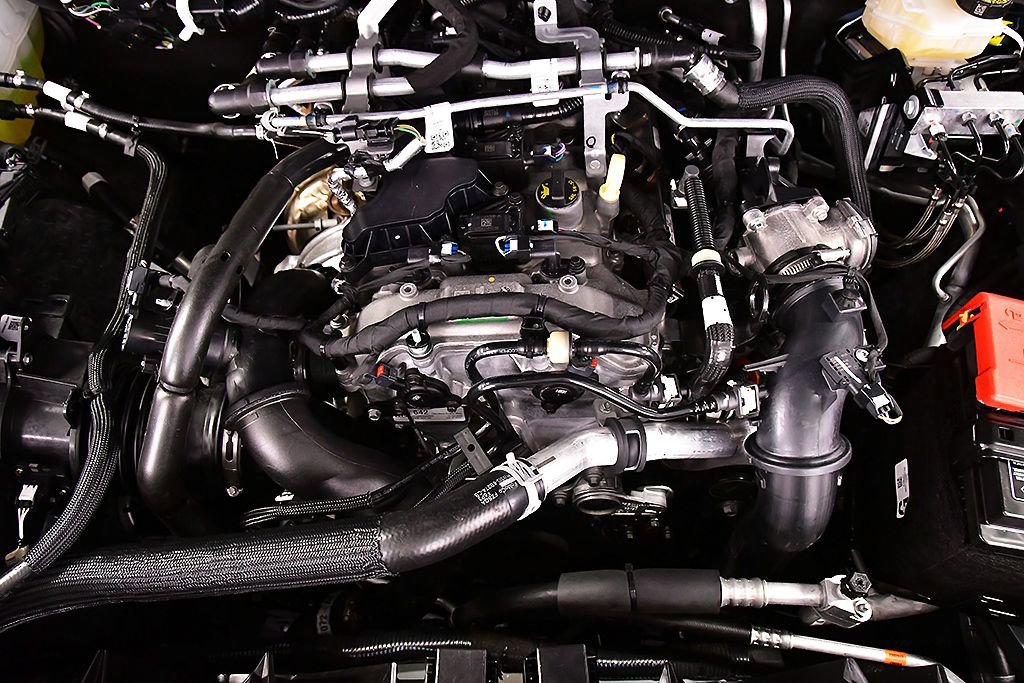 Used 2025 Ford Bronco 2-Door AWD/4WD image 32