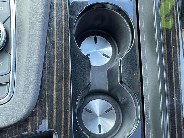 Used 2023 Cadillac Escalade Premium Luxury image 30