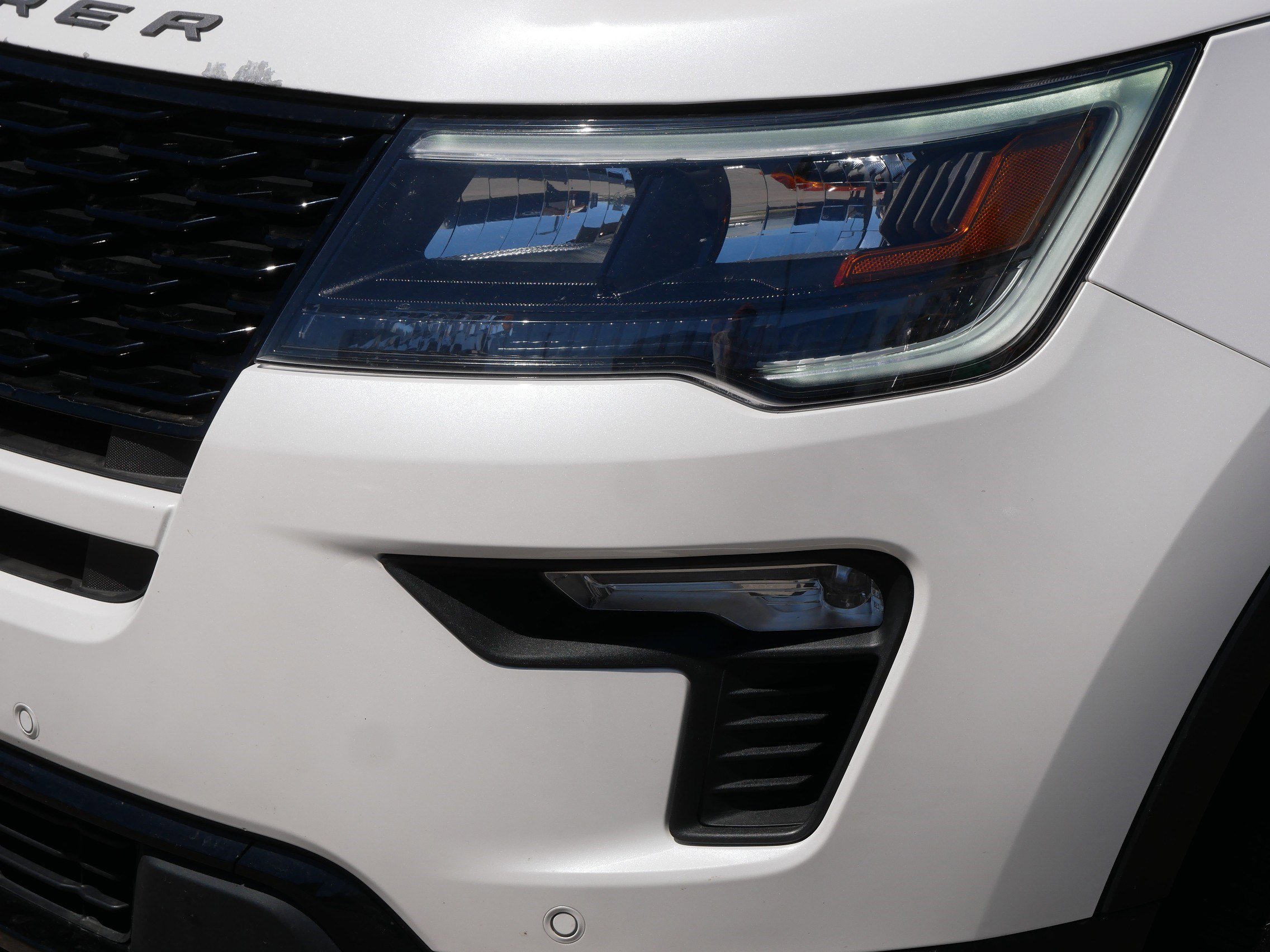 Used 2018 Ford Explorer Sport w/ Equipment Group 401A AWD/4WD image 16