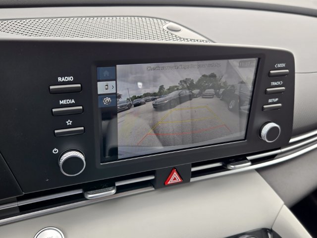 New 2026 Hyundai Elantra SEL Sport FWD image 10