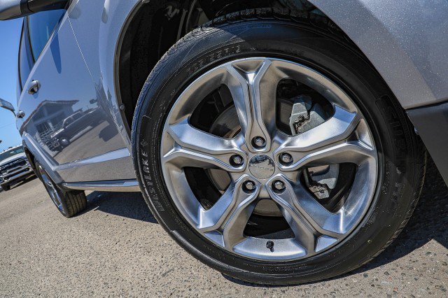 Used 2017 Dodge Journey Crossroad FWD image 2