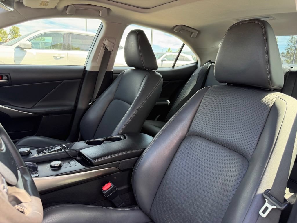 Used 2018 Lexus IS 300 AWD w/ Comfort Package image 16