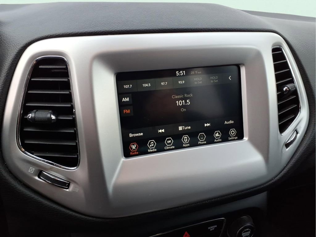 Used 2019 Jeep Compass Sport image 17