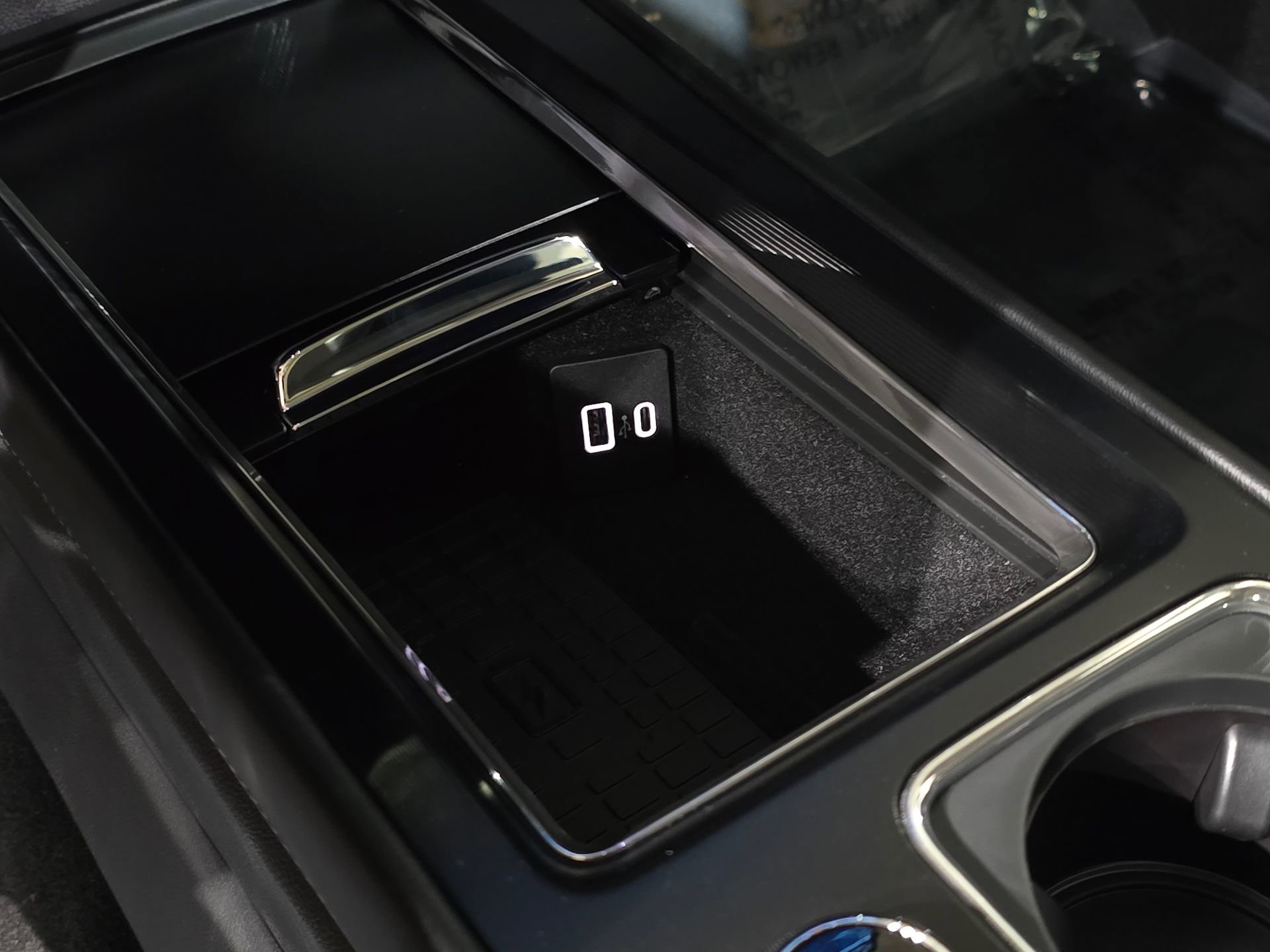 New 2025 Lincoln Corsair Reserve w/ Equipment Group 202A image 28