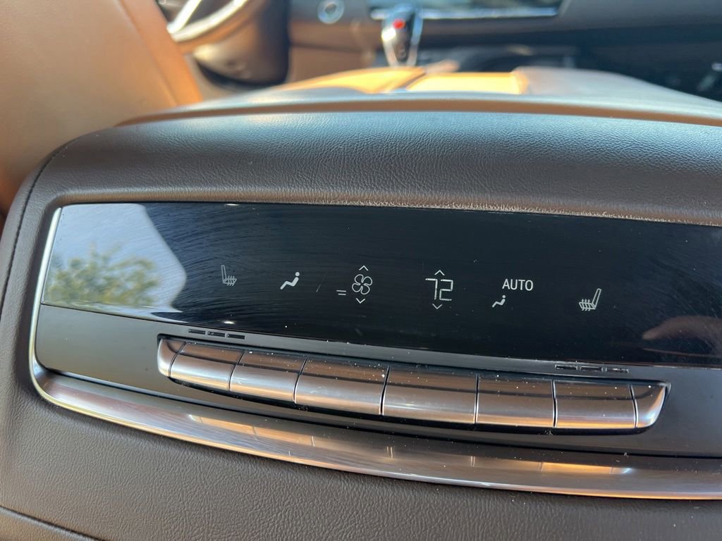 Used 2022 Cadillac Escalade Premium Luxury RWD image 52