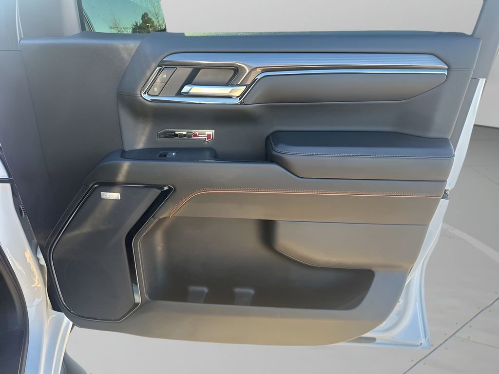 Used 2024 GMC Sierra 1500 AT4 w/ Technology Package image 13