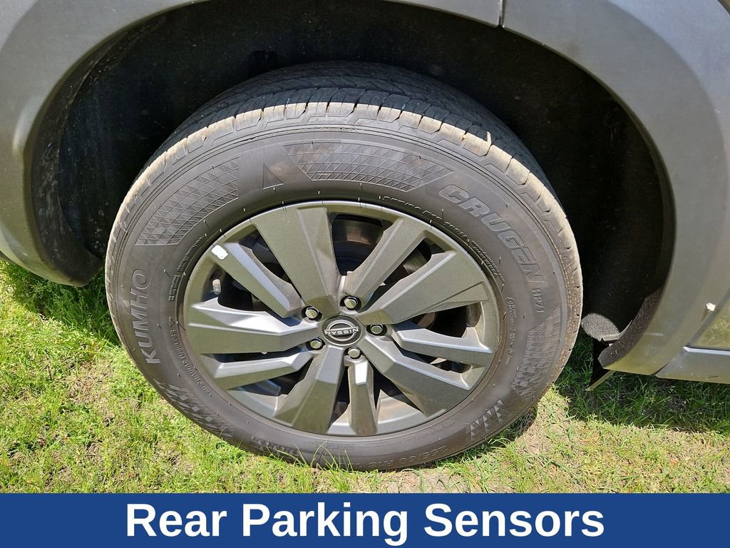 Used 2025 Nissan Pathfinder SV image 7