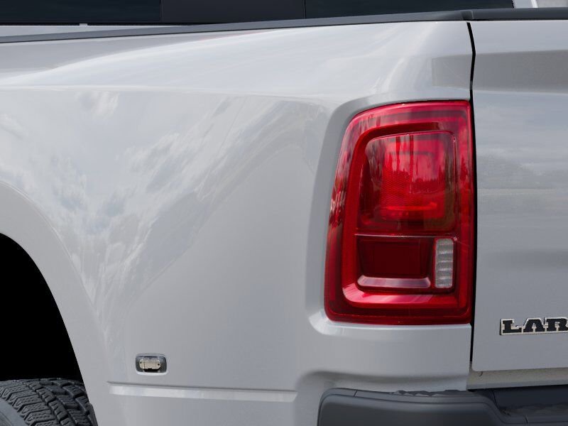 New 2026 RAM 3500 Laramie AWD/4WD image 5