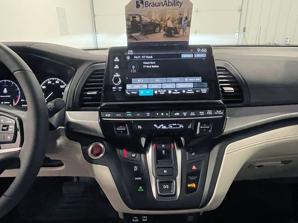 Used 2026 Honda Odyssey EX-L image 42