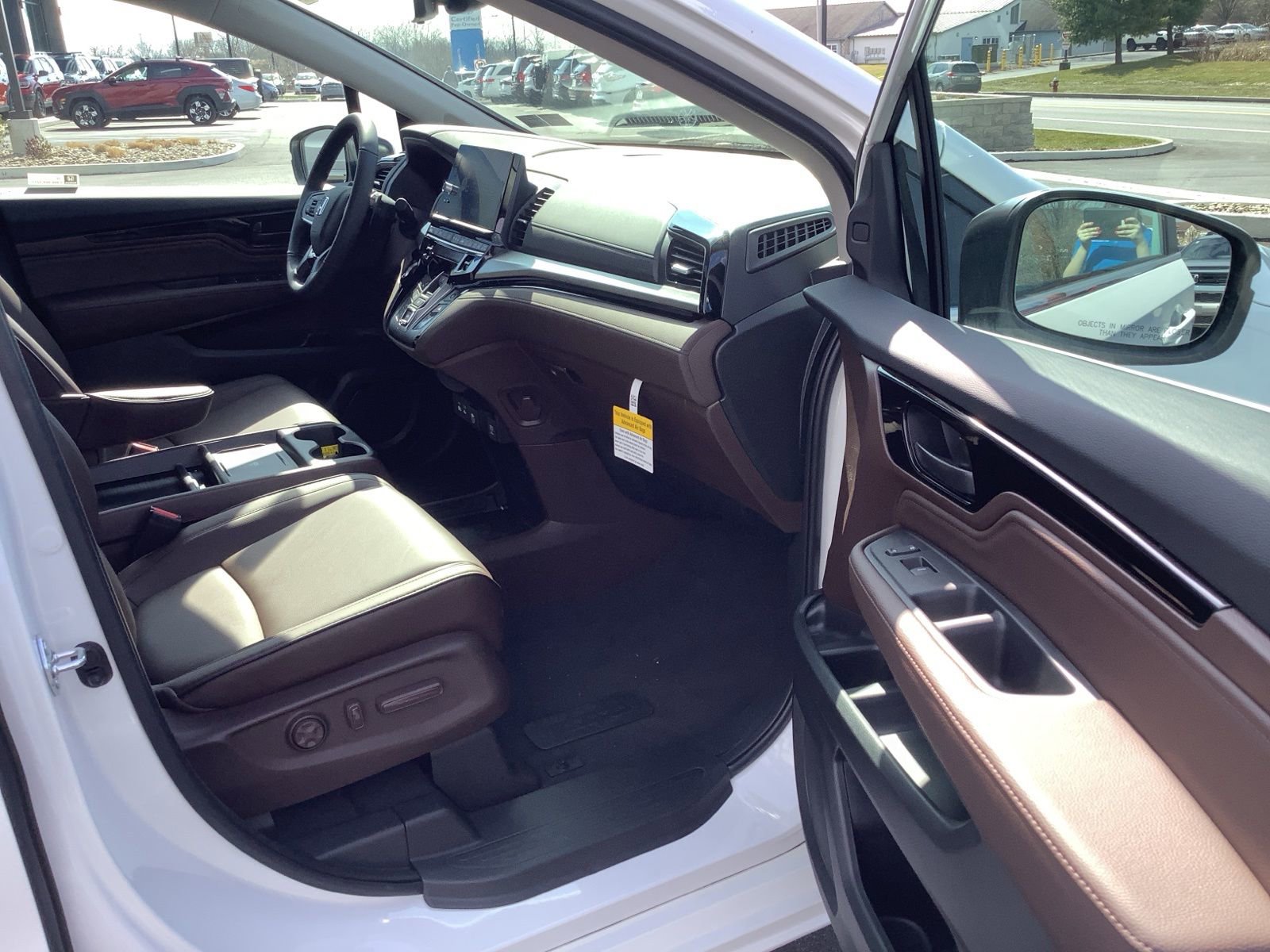 New 2026 Honda Odyssey Touring image 12