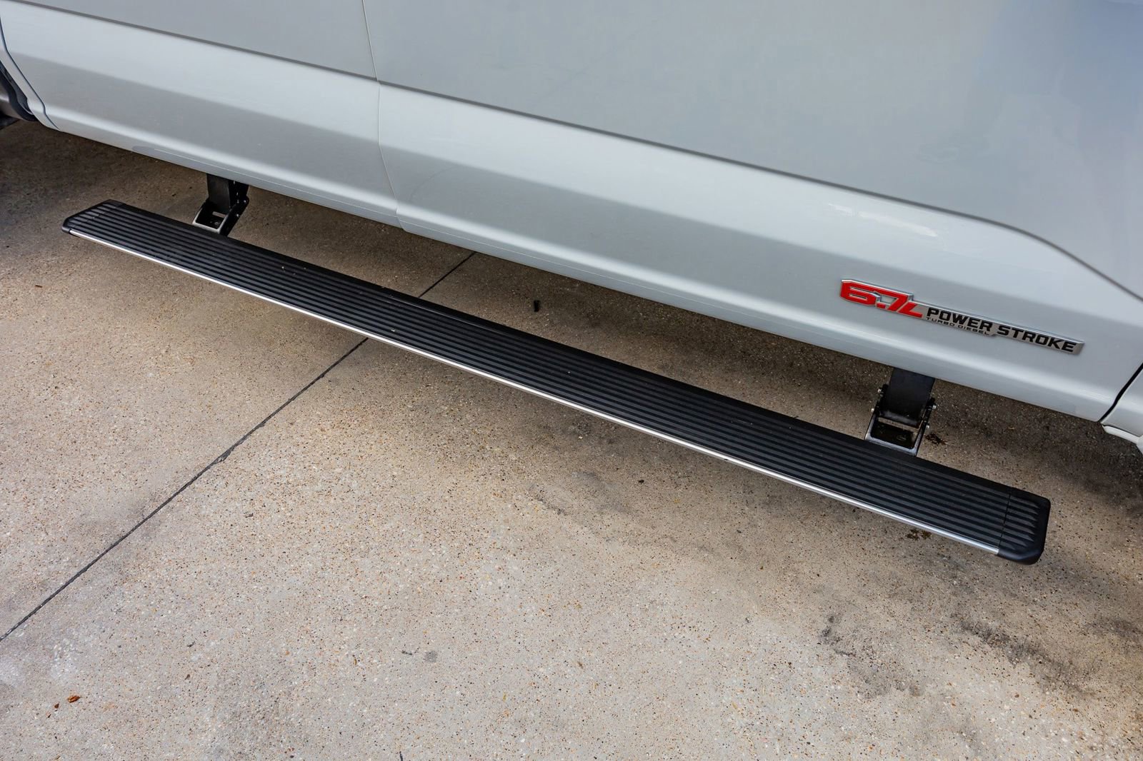 Used 2025 Ford F450 Platinum w/ FX4 Off-Road Package AWD/4WD image 12