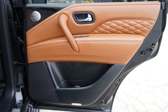 Used 2023 INFINITI QX80 Sensory w/ All-Season Package image 68