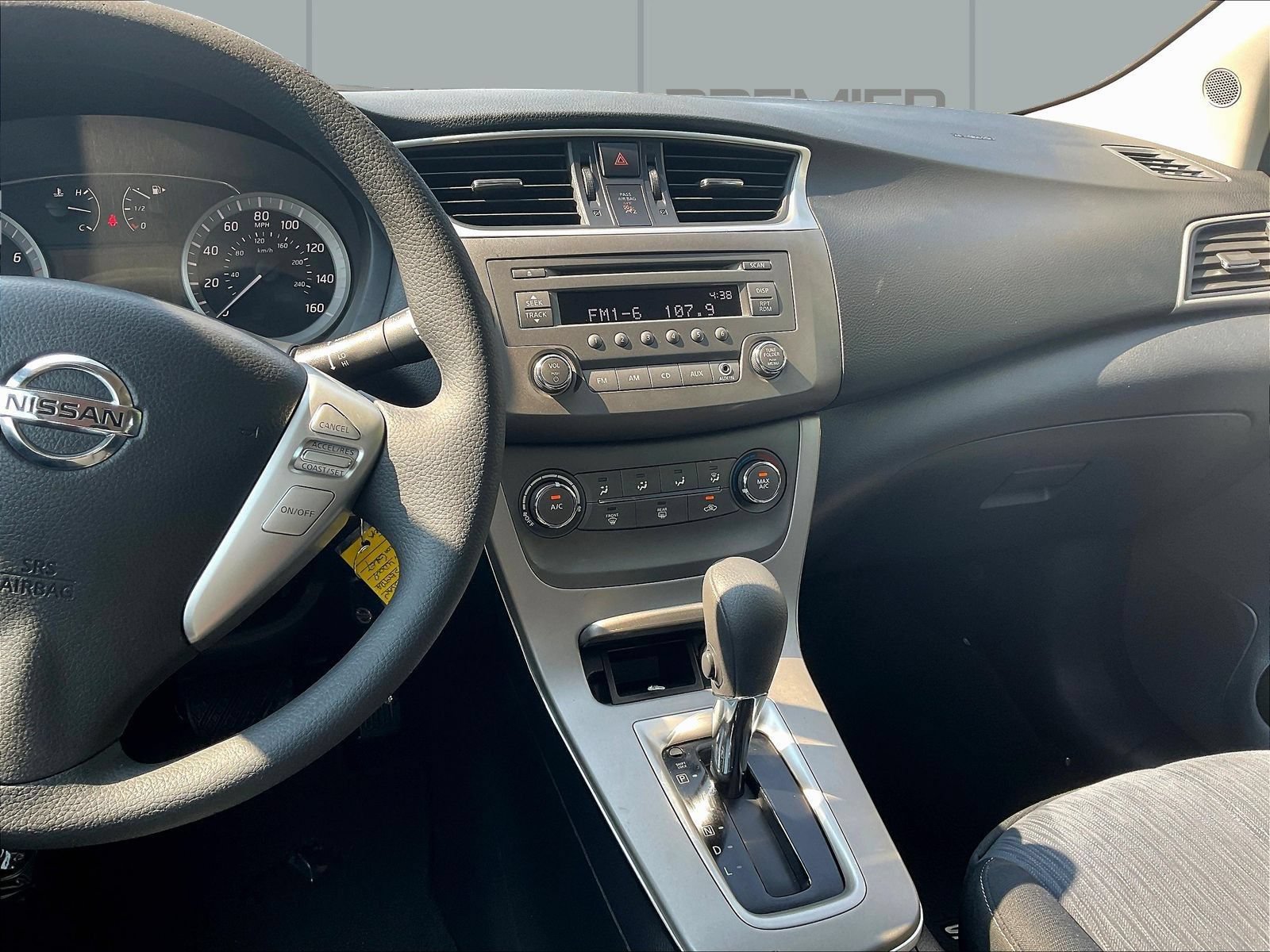 Used 2014 Nissan Sentra SV FWD image 11
