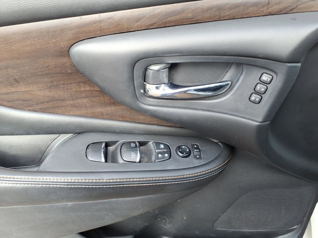 Used 2021 Nissan Murano Platinum w/ Cargo Package image 15