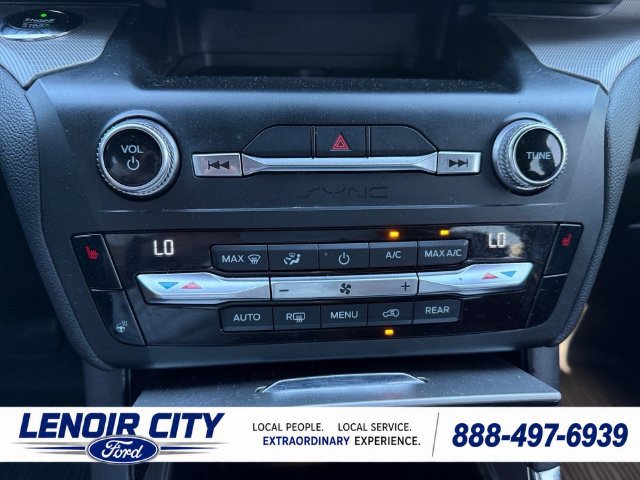 Used 2020 Ford Explorer XLT w/ Equipment Group 202A AWD/4WD image 26
