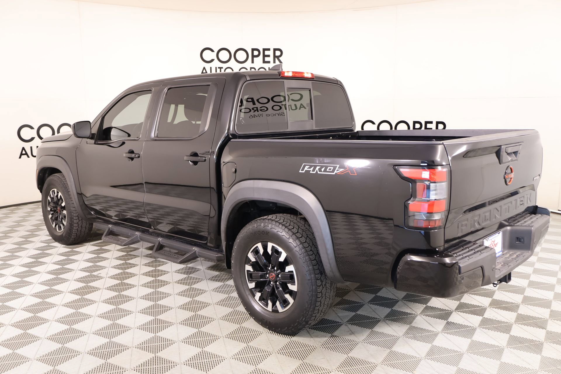 Used 2022 Nissan Frontier Pro-X w/ Technology Package RWD image 22