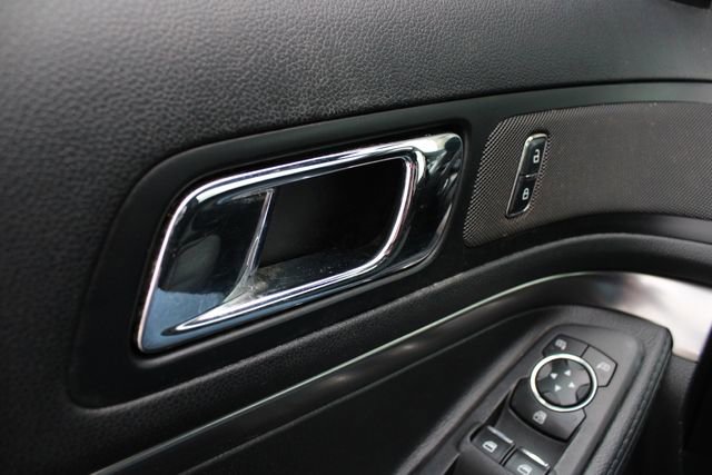 Used 2017 Ford Explorer 4WD Police Interceptor image 6