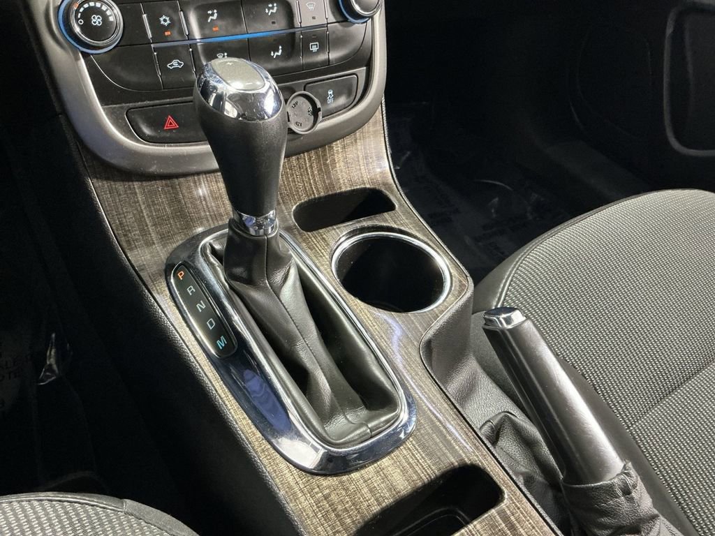 Used 2015 Chevrolet Malibu LT image 28