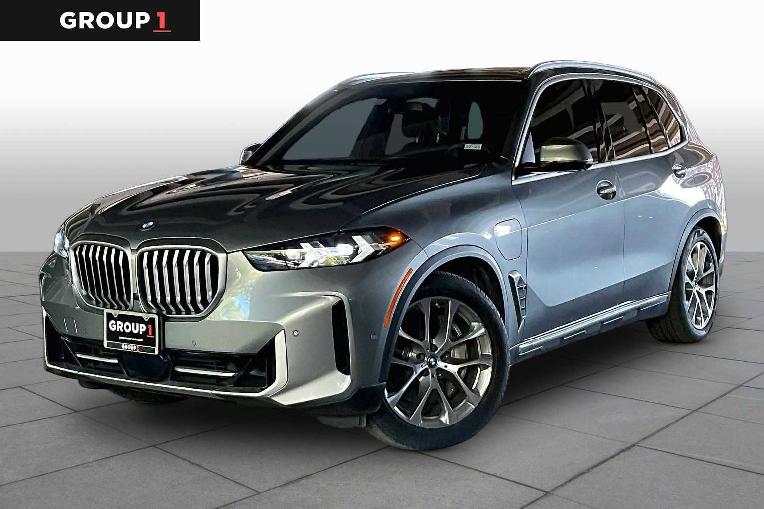 Used 2024 BMW X5 xDrive50e w/ Parking Assistance Package AWD/4WD image 1