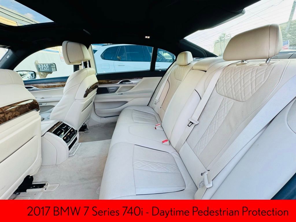 Used 2017 BMW 740i image 12