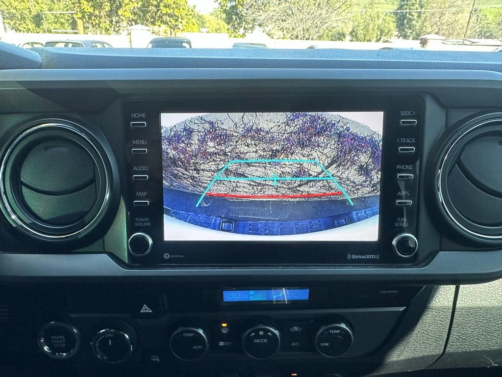 Used 2022 Toyota Tacoma TRD Off-Road w/ Technology Package AWD/4WD image 10