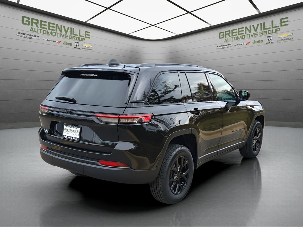 New 2025 Jeep Grand Cherokee Altitude image 8