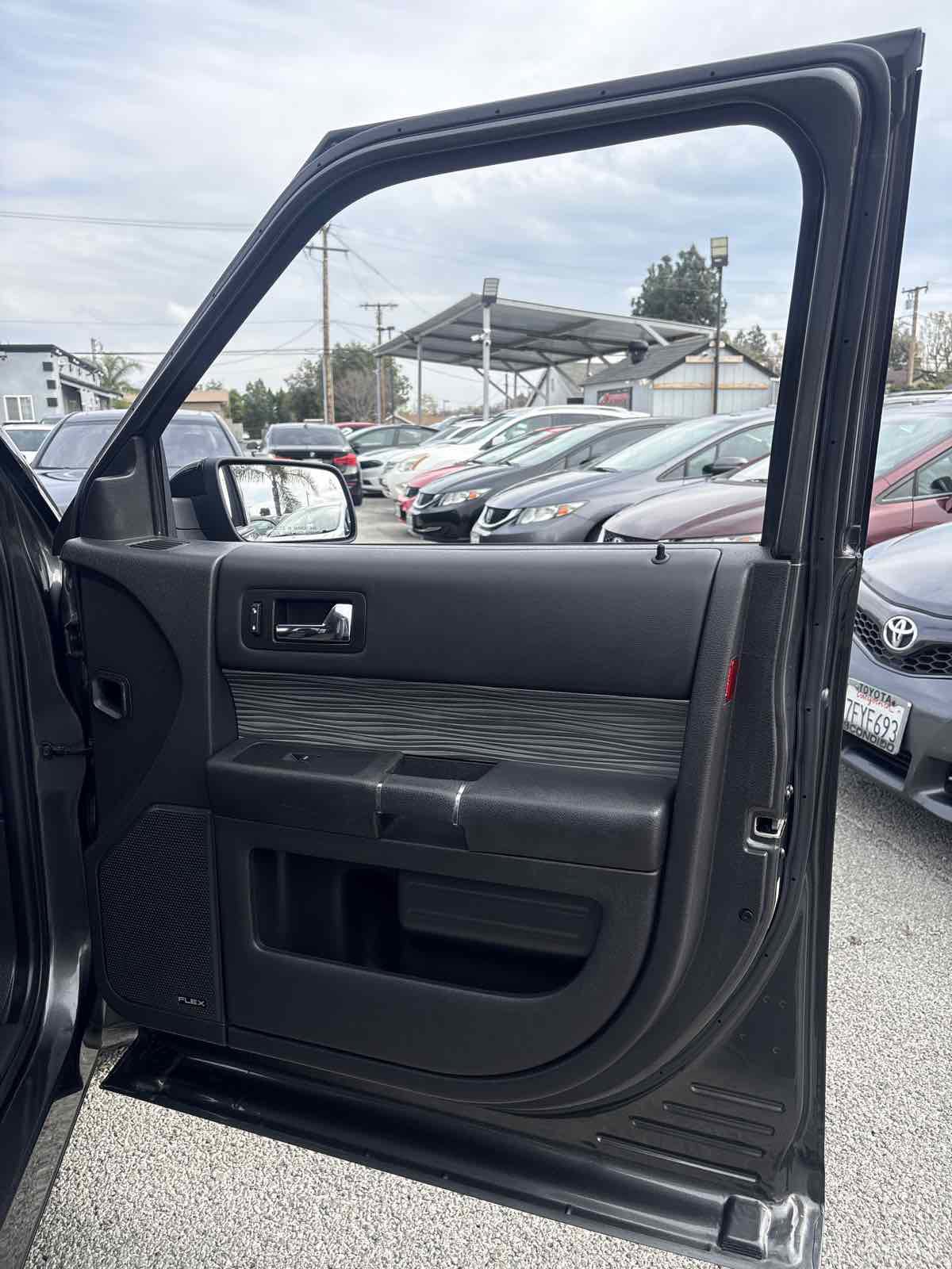 Used 2016 Ford Flex SEL w/ Equipment Group 202A image 16